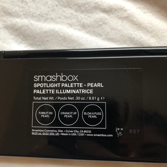 2 left❗️Smashbox highlight palette ✨ - Picture 8 of 10